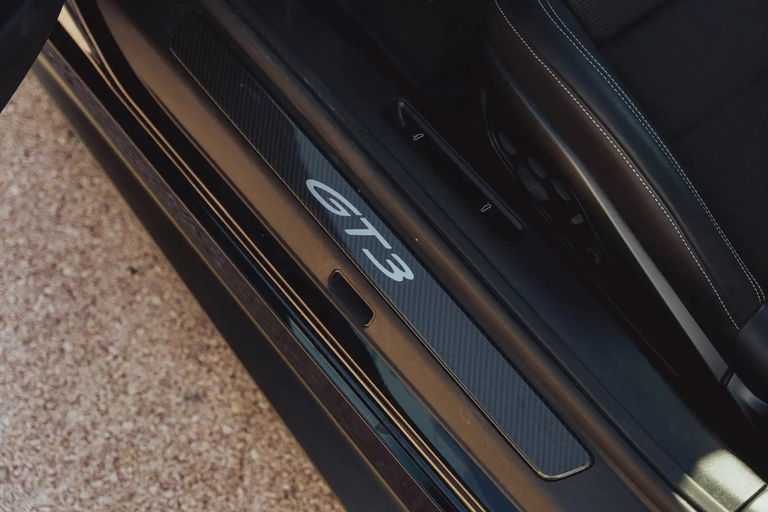 Porsche 992 GT3 Touring