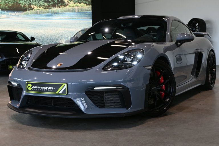 Porsche 718 Cayman GT4