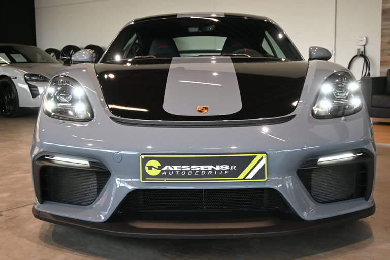 Porsche 718 Cayman GT4