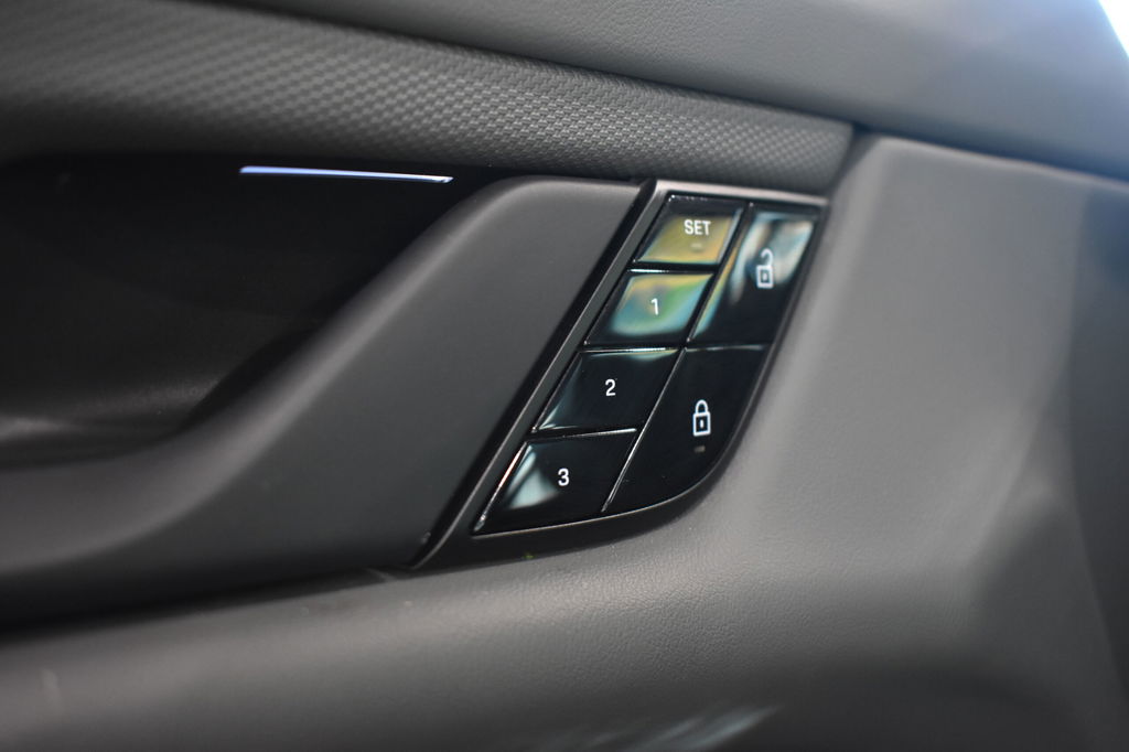 Porsche Taycan 4 Cross Turismo