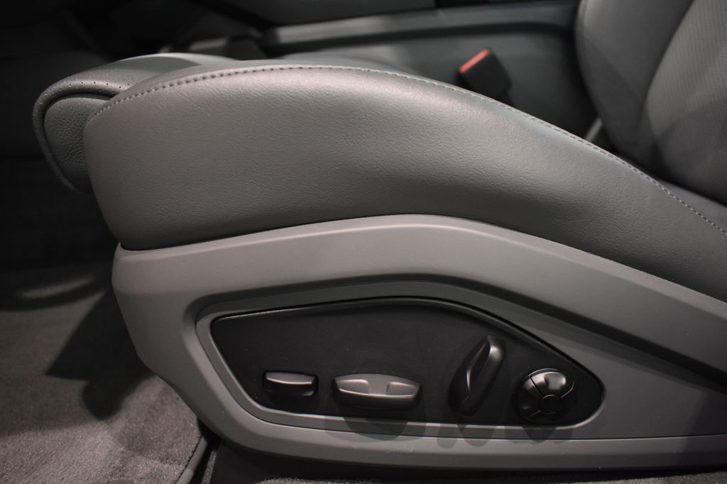 Porsche Taycan 4 Cross Turismo