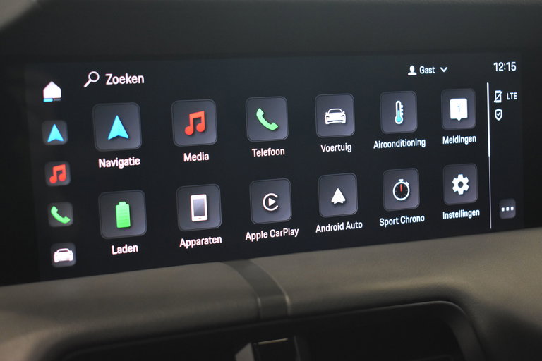 Porsche Taycan 4 Cross Turismo