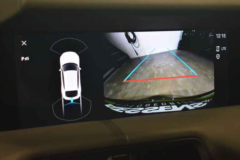 Porsche Taycan 4 Cross Turismo