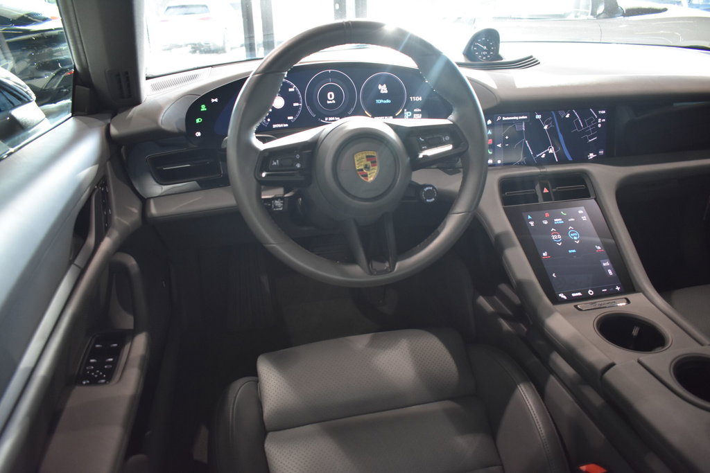 Porsche Taycan 4 Cross Turismo