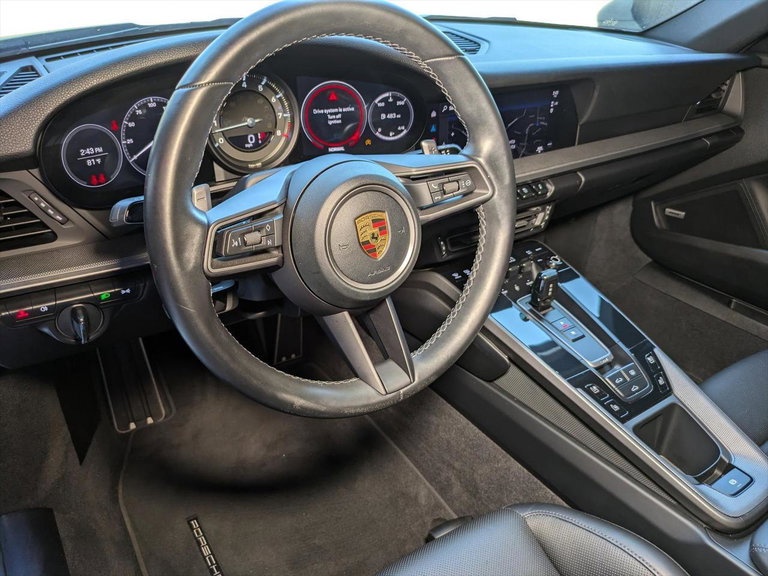 Porsche 992 Carrera