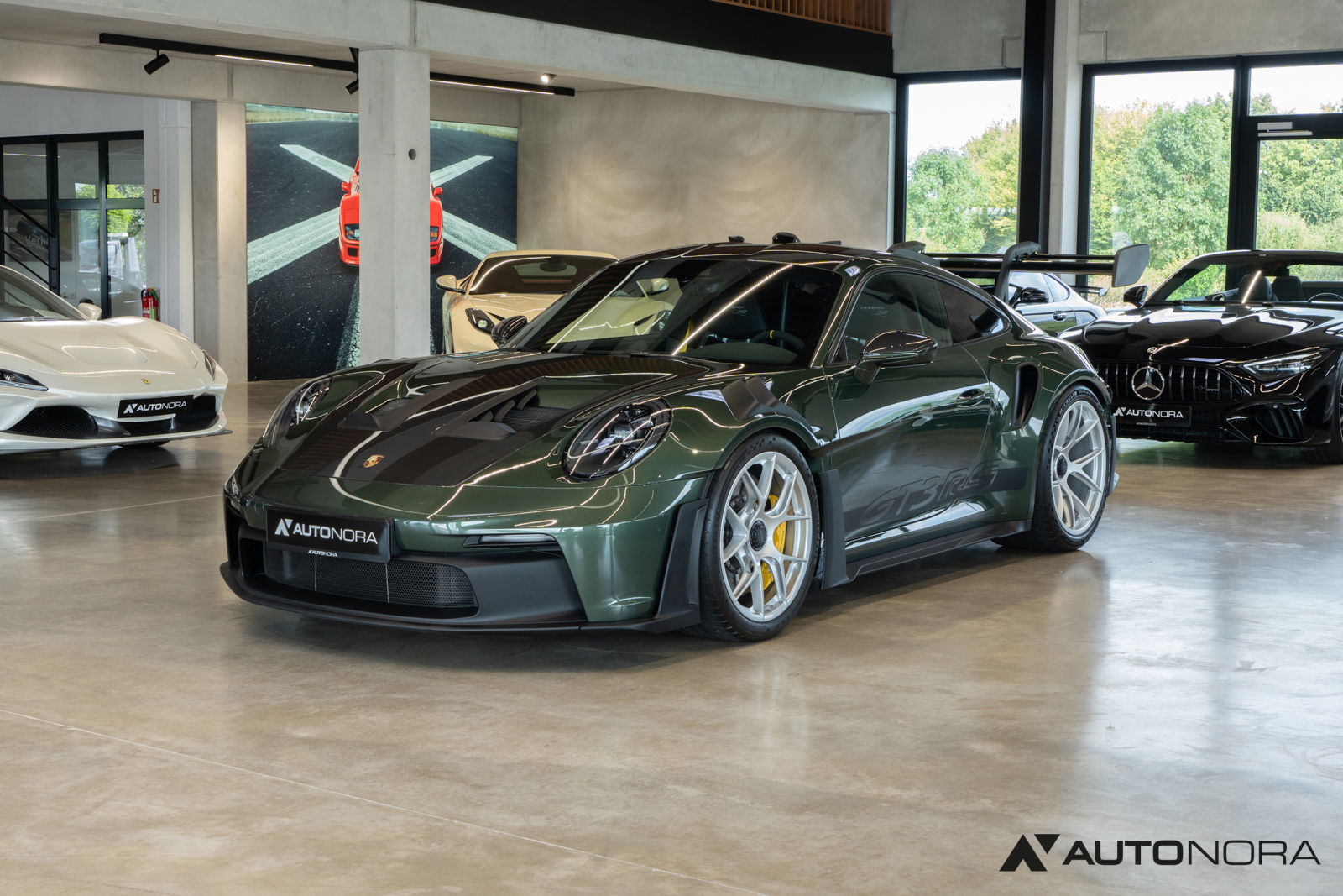Porsche 911 GT3 RS オリーブグリーン Porsche 992 GT3 RS 2023 - elferspot.com - Marketplace for