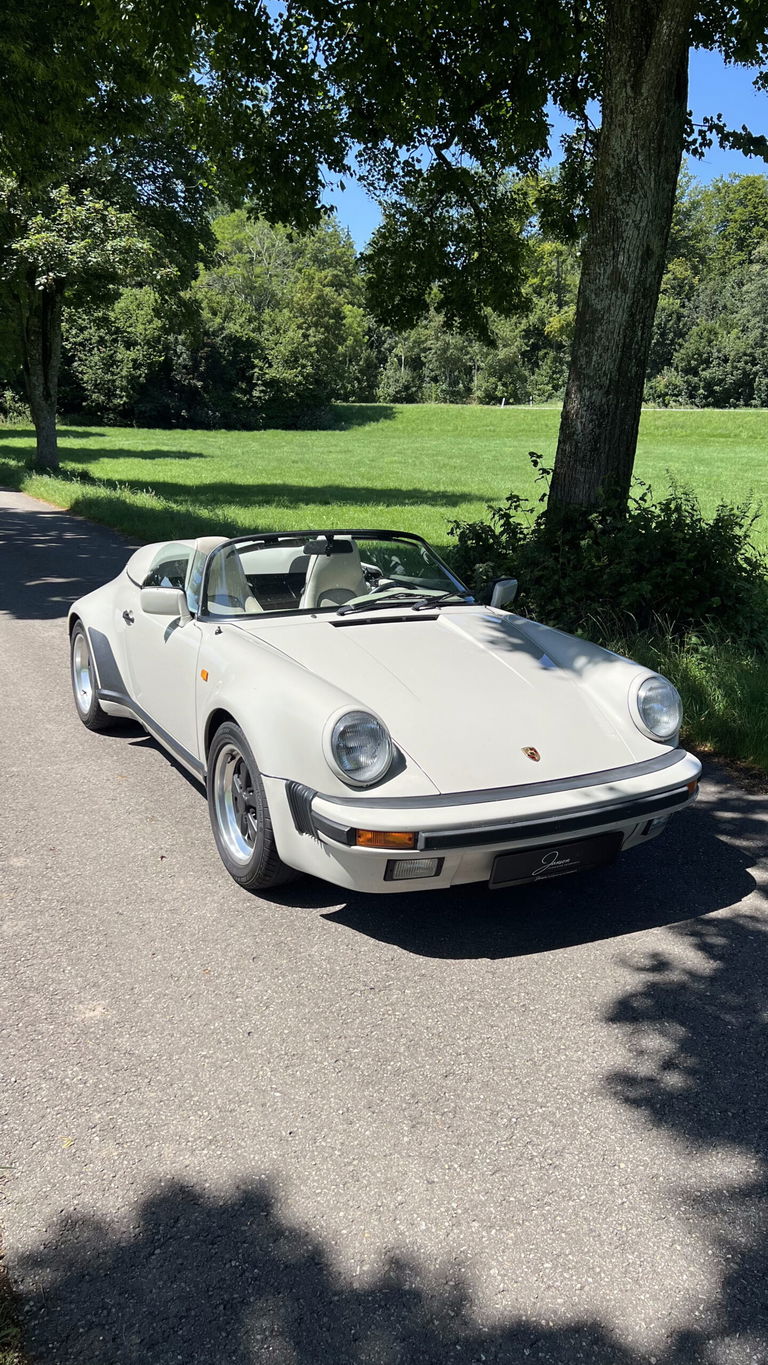 Porsche 911 Carrera 3.2 Speedster
