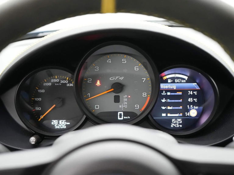 Porsche 718 Cayman GT4