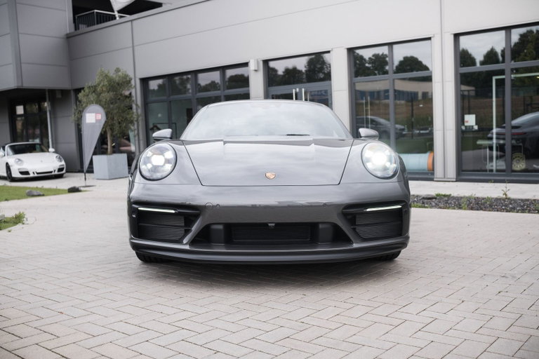 Porsche 992 Carrera GTS