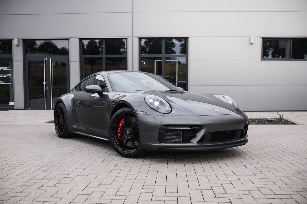 Porsche 992 Carrera GTS