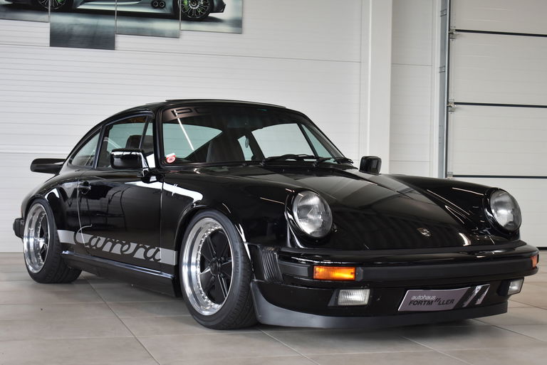 Porsche 911 Carrera 3.2