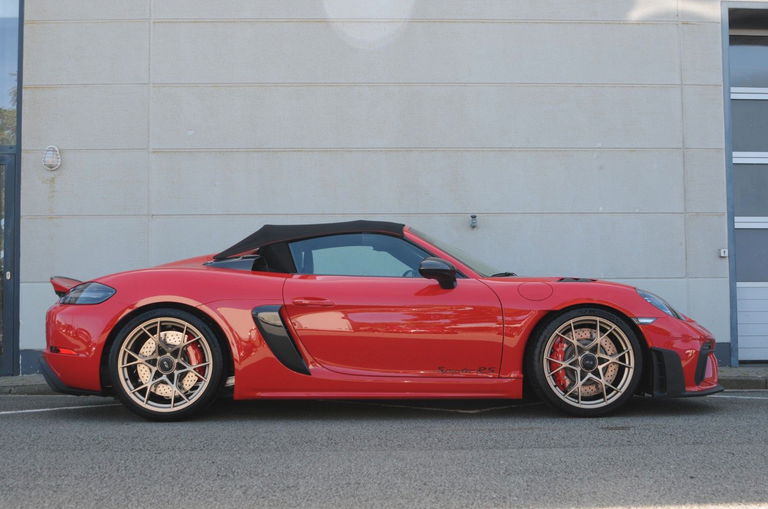 Porsche 718 Spyder RS