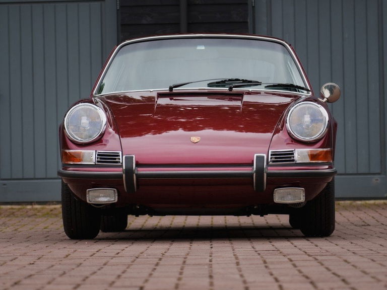 Porsche 911 S (F-Modell)
