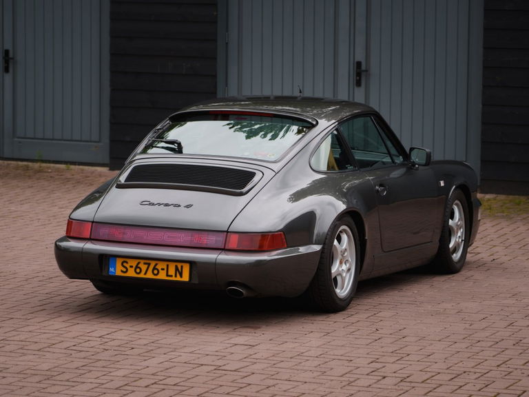 Porsche 964 Carrera 4