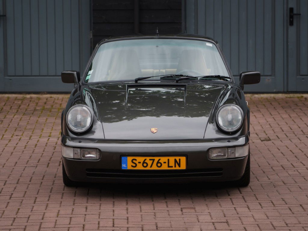 Porsche 964 Carrera 4