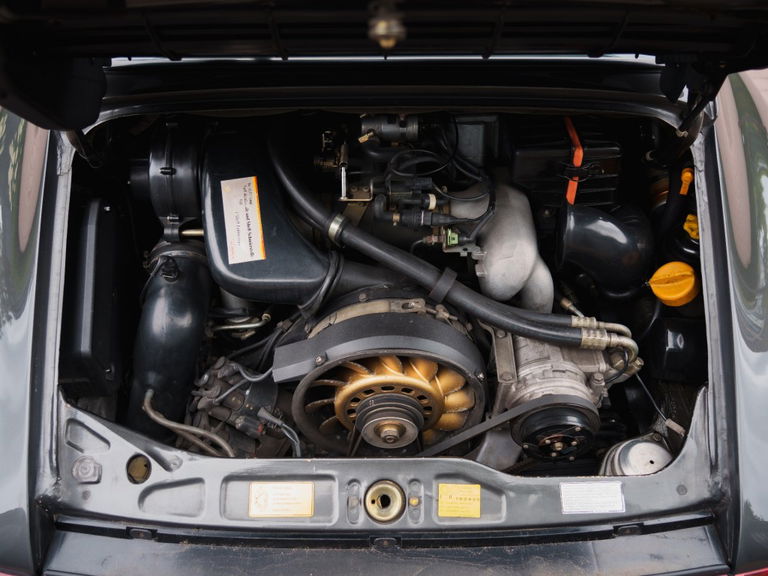 Porsche 964 Carrera 4