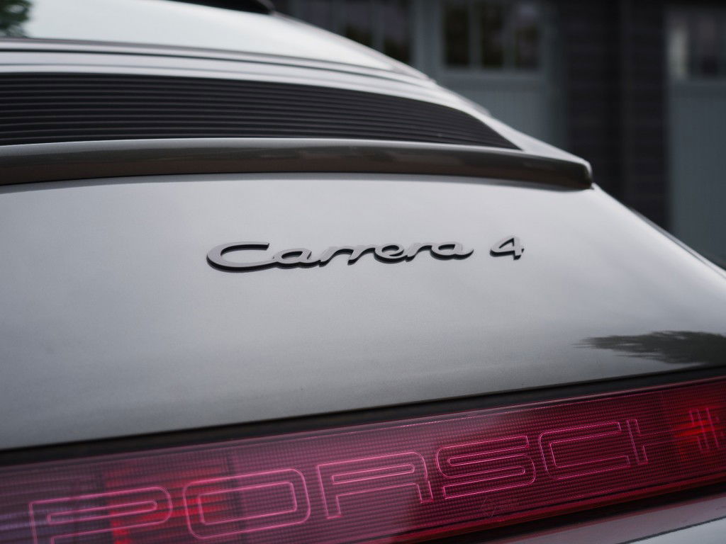 Porsche 964 Carrera 4