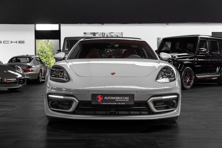 Porsche Panamera 4 E-Hybrid