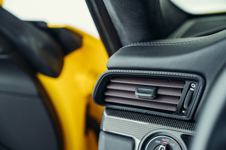Porsche 991.2 GT3 Touring