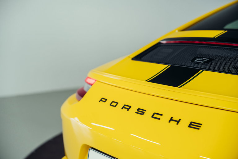 Porsche 991.2 GT3 Touring