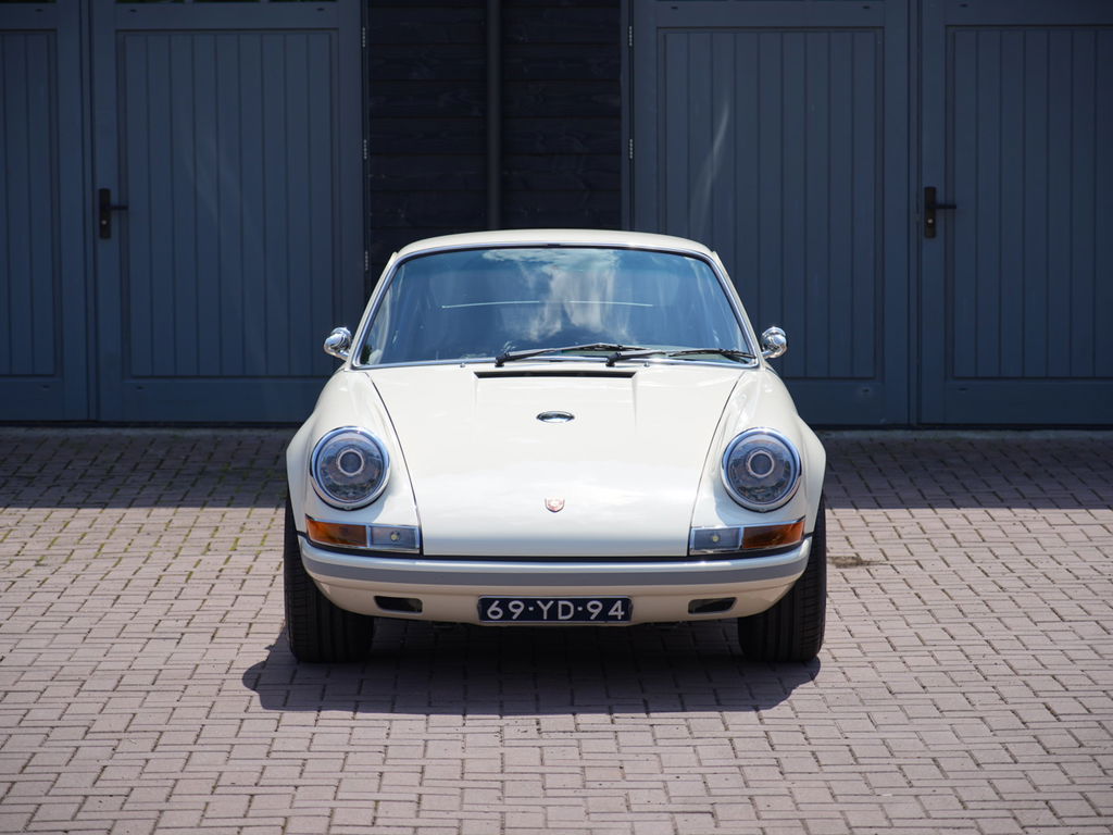 Porsche 911 Backdate
