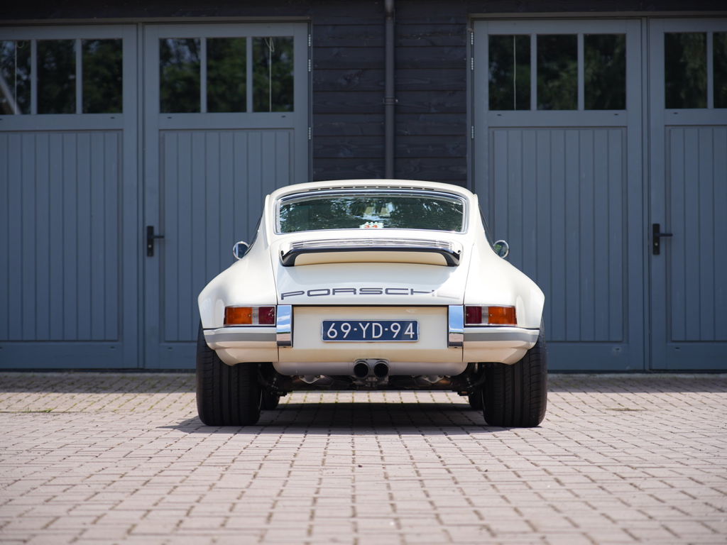 Porsche 911 Backdate