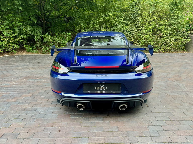 Porsche 718 Cayman GT4 RS