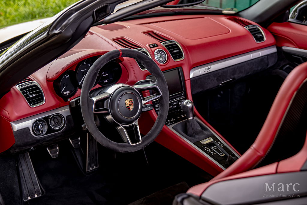 Porsche 981 Boxster Spyder