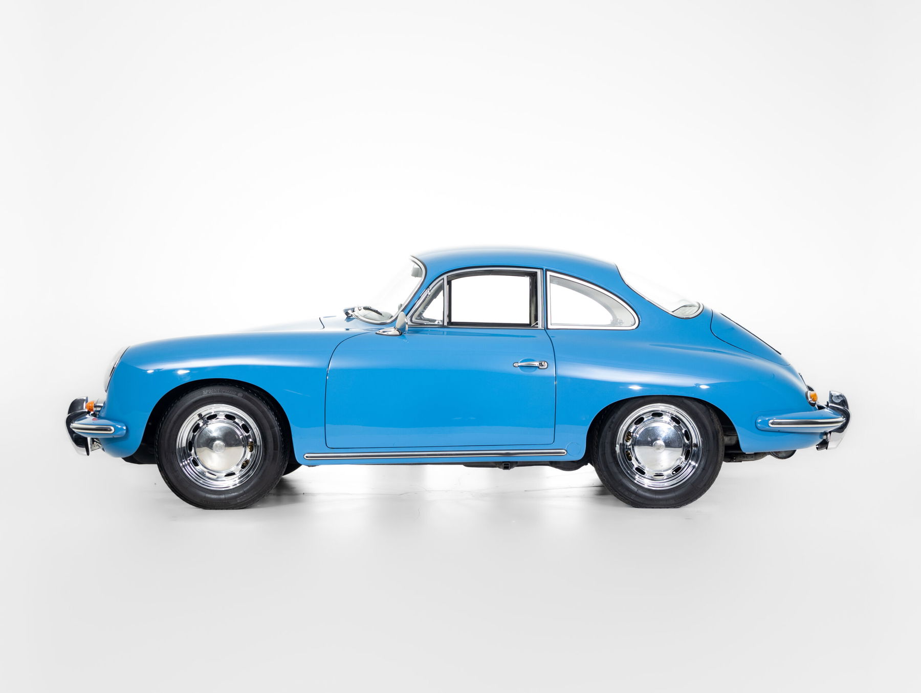 ar-74-19-4-van-41-scaled.jpg?