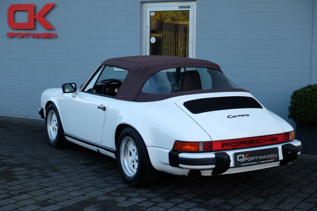 Porsche 911 Carrera 3.2 (US)