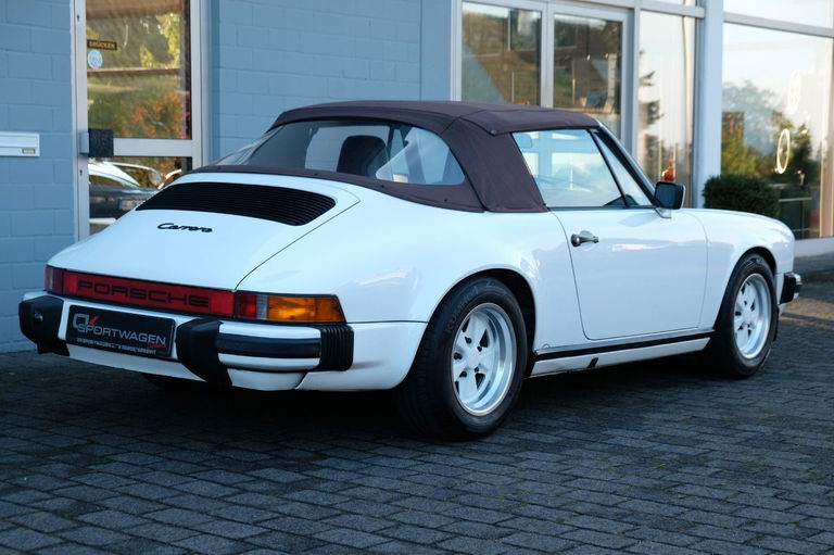 Porsche 911 Carrera 3.2 (US)