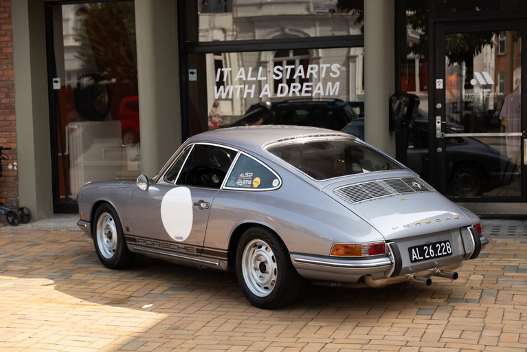 Porsche 911 L