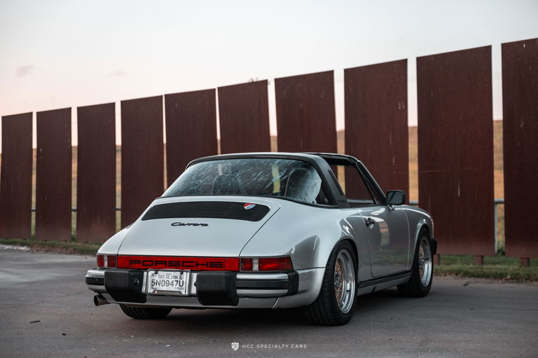 Porsche 911 Carrera 3.2 (US)