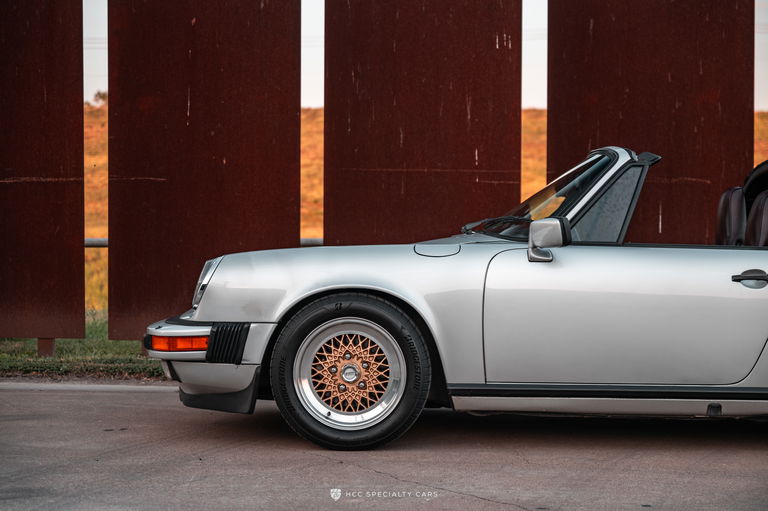 Porsche 911 Carrera 3.2 (US)