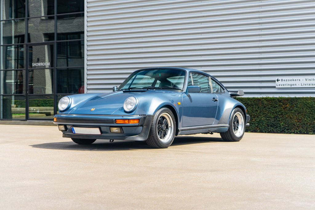 Porsche 911 Turbo 3.3 (US)