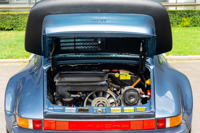 Porsche 911 Turbo 3.3 (US)