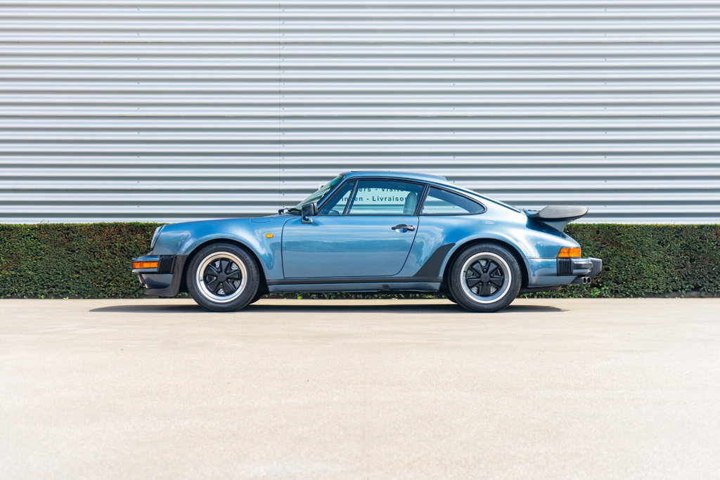 Porsche 911 Turbo 3.3 (US)