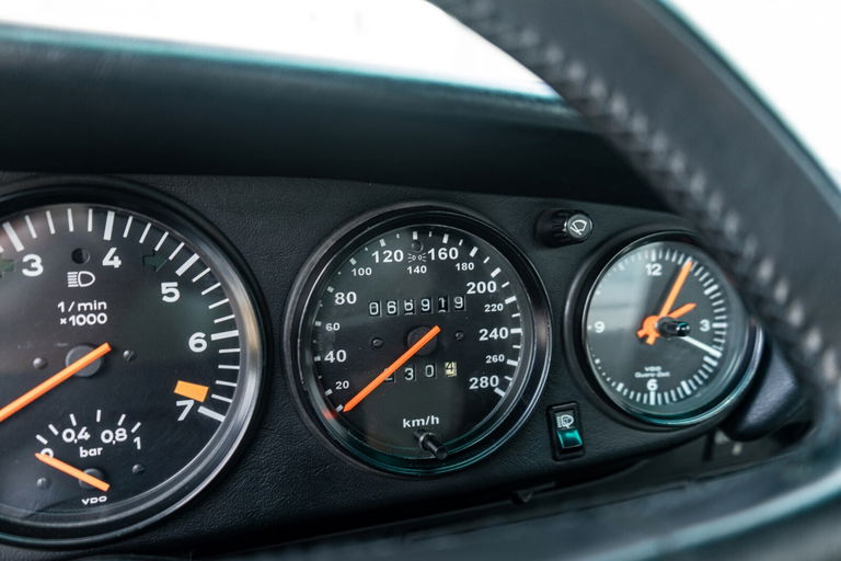 Porsche 911 Turbo 3.3 (US)