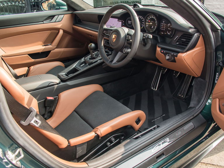 Porsche 992 GT3 Touring