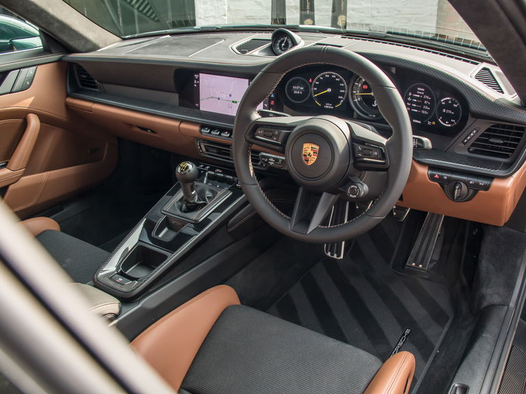 Porsche 992 GT3 Touring