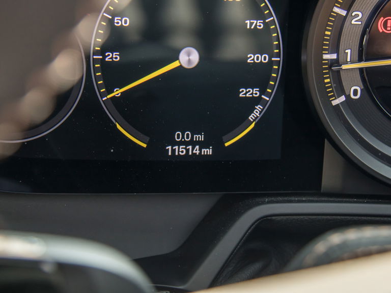 Porsche 992 GT3 Touring