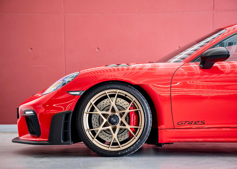 Porsche 718 Cayman GT4 RS