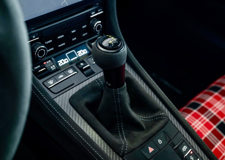 Porsche 718 Cayman GT4 RS