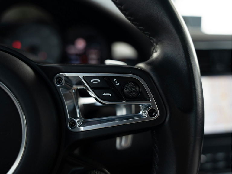 Porsche 991.2 Carrera GTS