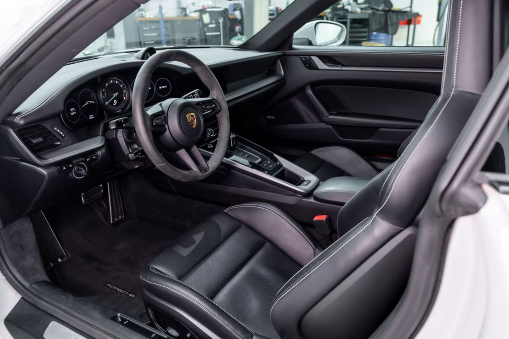 Porsche 992 Carrera S