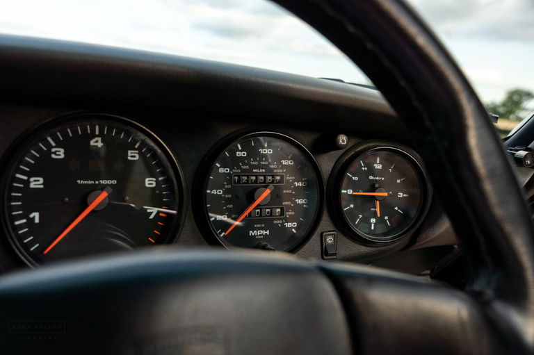 Porsche 964 Carrera 2