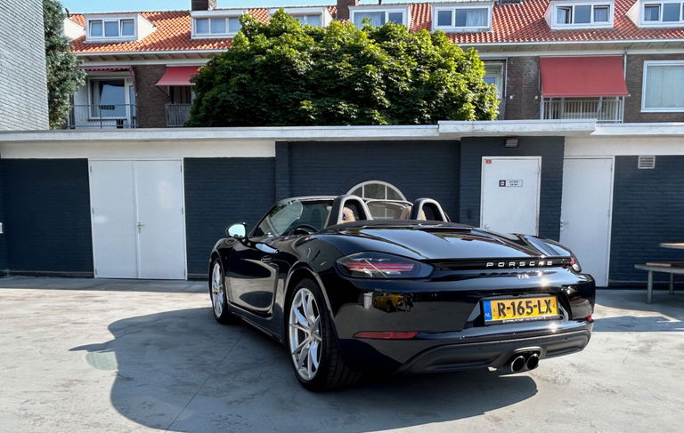 Porsche 718 Boxster