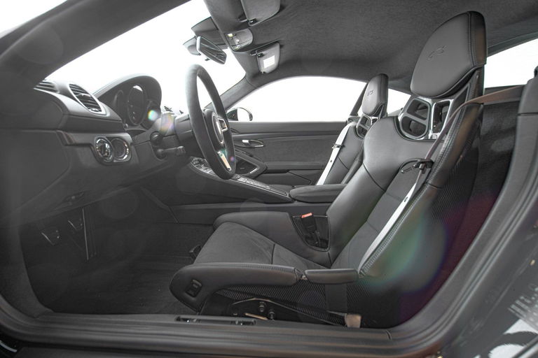 Porsche 718 Cayman GTS 4.0