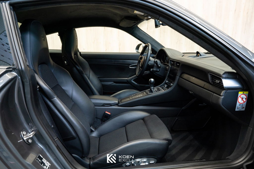 Porsche 991 GT3 Touring