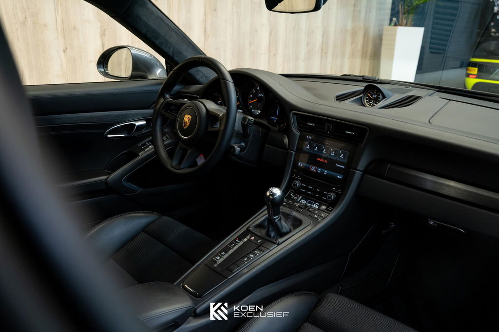 Porsche 991 GT3 Touring